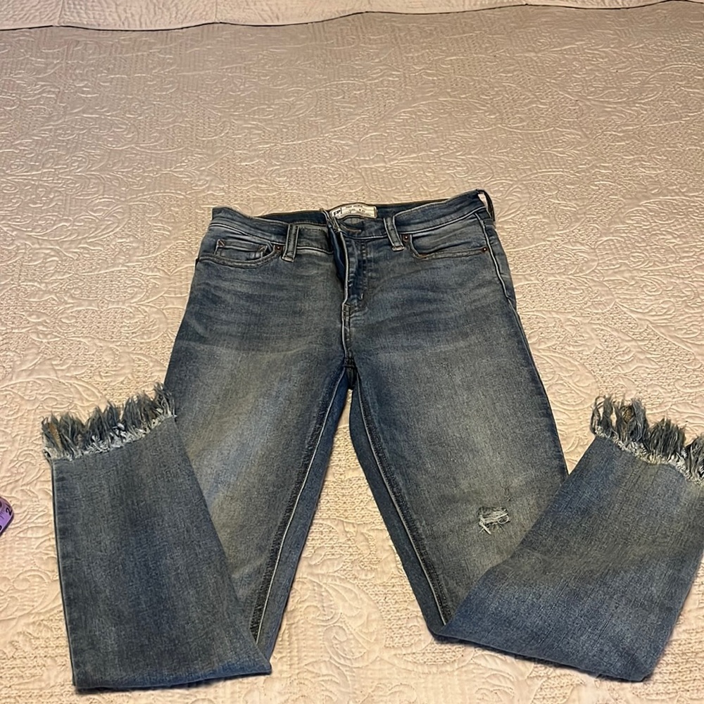 Free People Skinny ankle jeans with fringe size 27